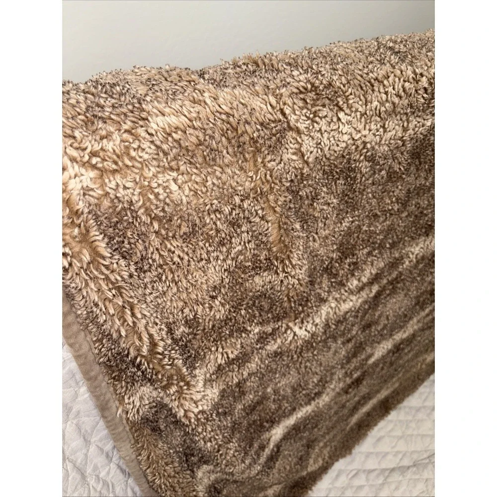 Pottery Barn  shades of Brown Faux Fur Throw Blanket - 50 x 60